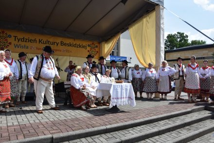 Czwarty dzień 58. Tygodnia Kultury Beskidzkiej - wystepy na małej scenie na Pl. B. Hoffa